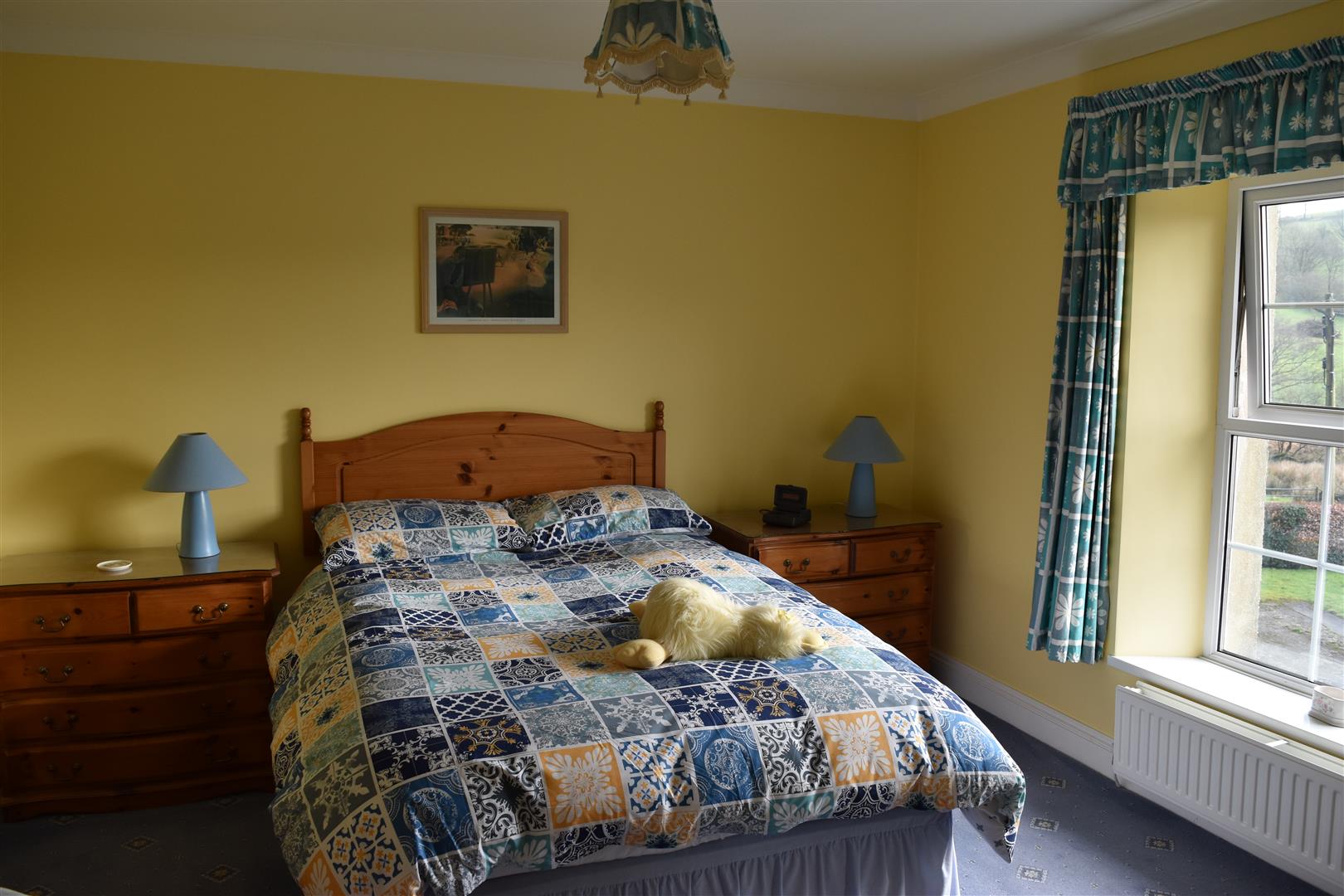 BEDROOM 2